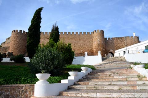 Die Festung der Stadt Estremoz im Alentejo Die Stadt Estremoz im Alentejo